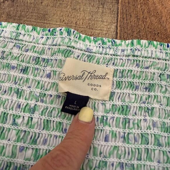 Universal thread green floral keyhole or cross front smocked midi sundress - Picture 10 of 10